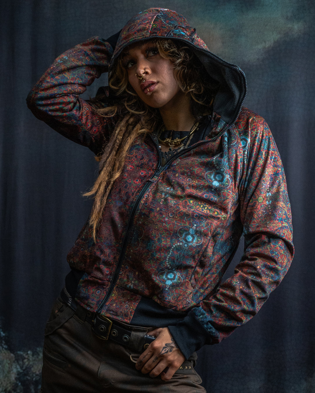 New Hoodie Woman / Velvet Fawn - SNL