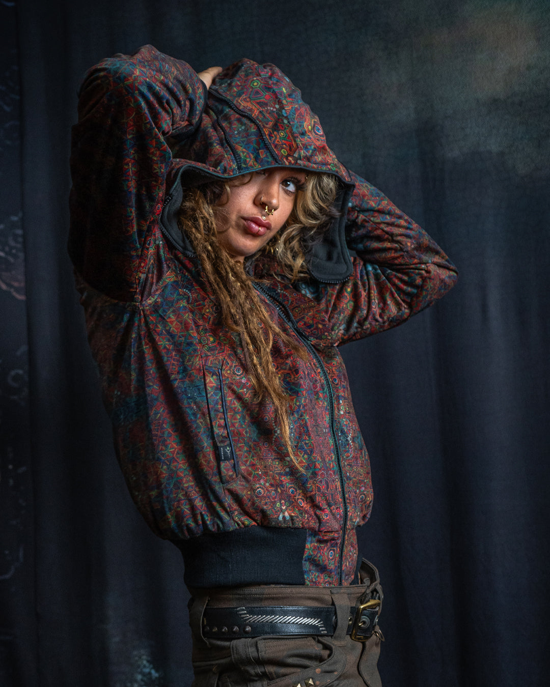 New Hoodie Woman / Velvet Fawn - SNL