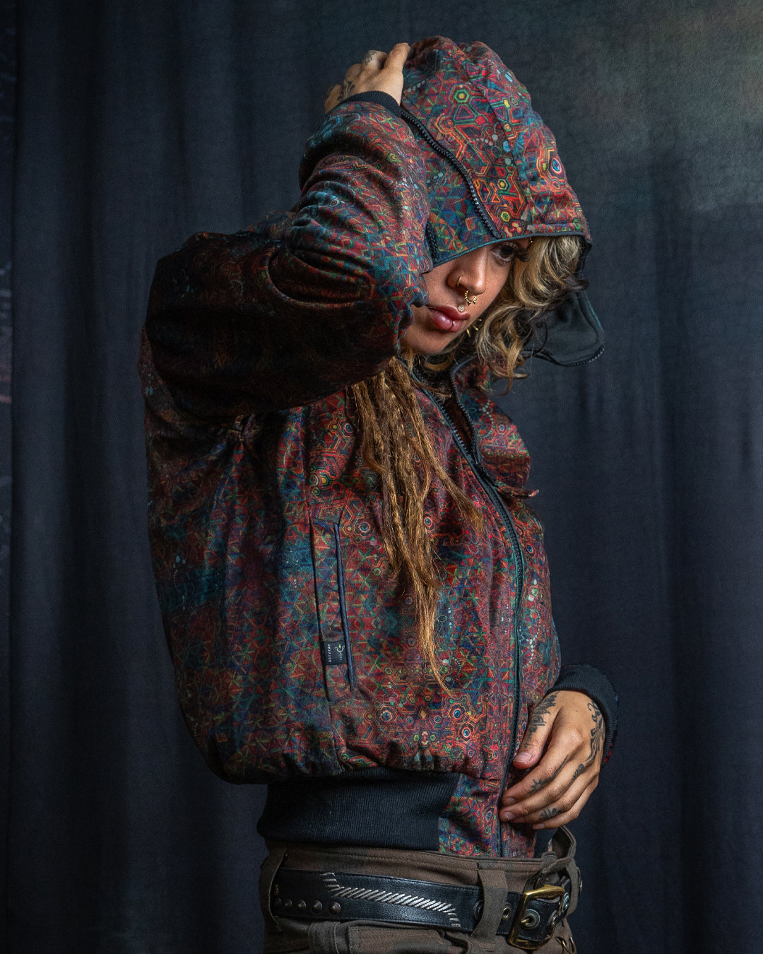 New Hoodie Woman / Velvet Fawn - SNL