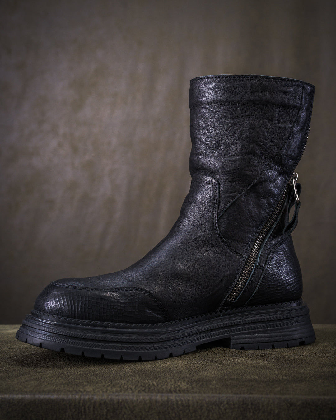 Bootz / Leather - Black FOSSIL
