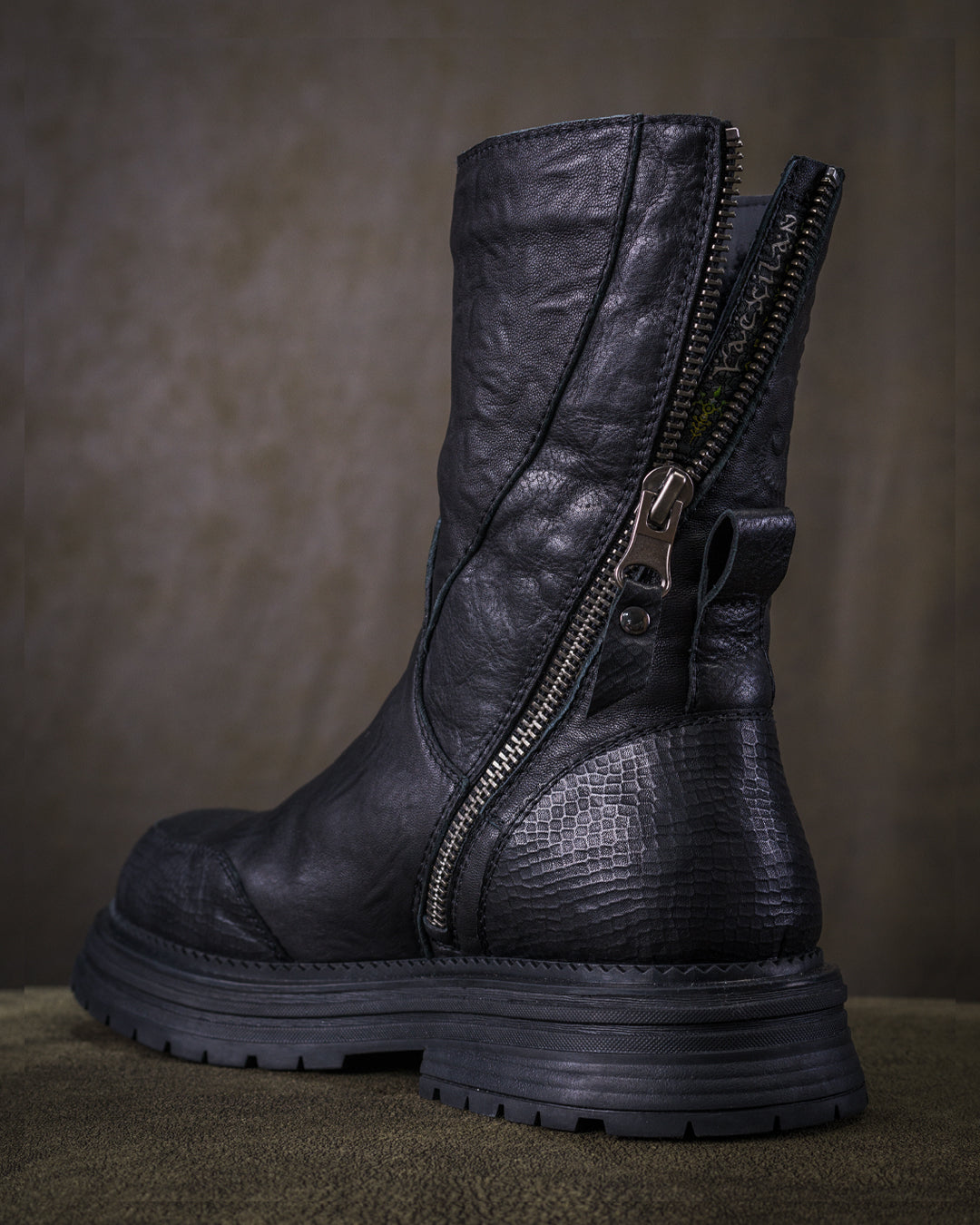 Bootz / Leather - Black FOSSIL