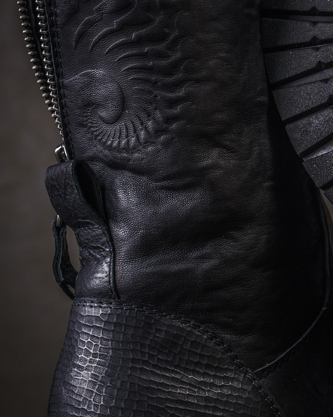 Bootz / Leather - Black FOSSIL