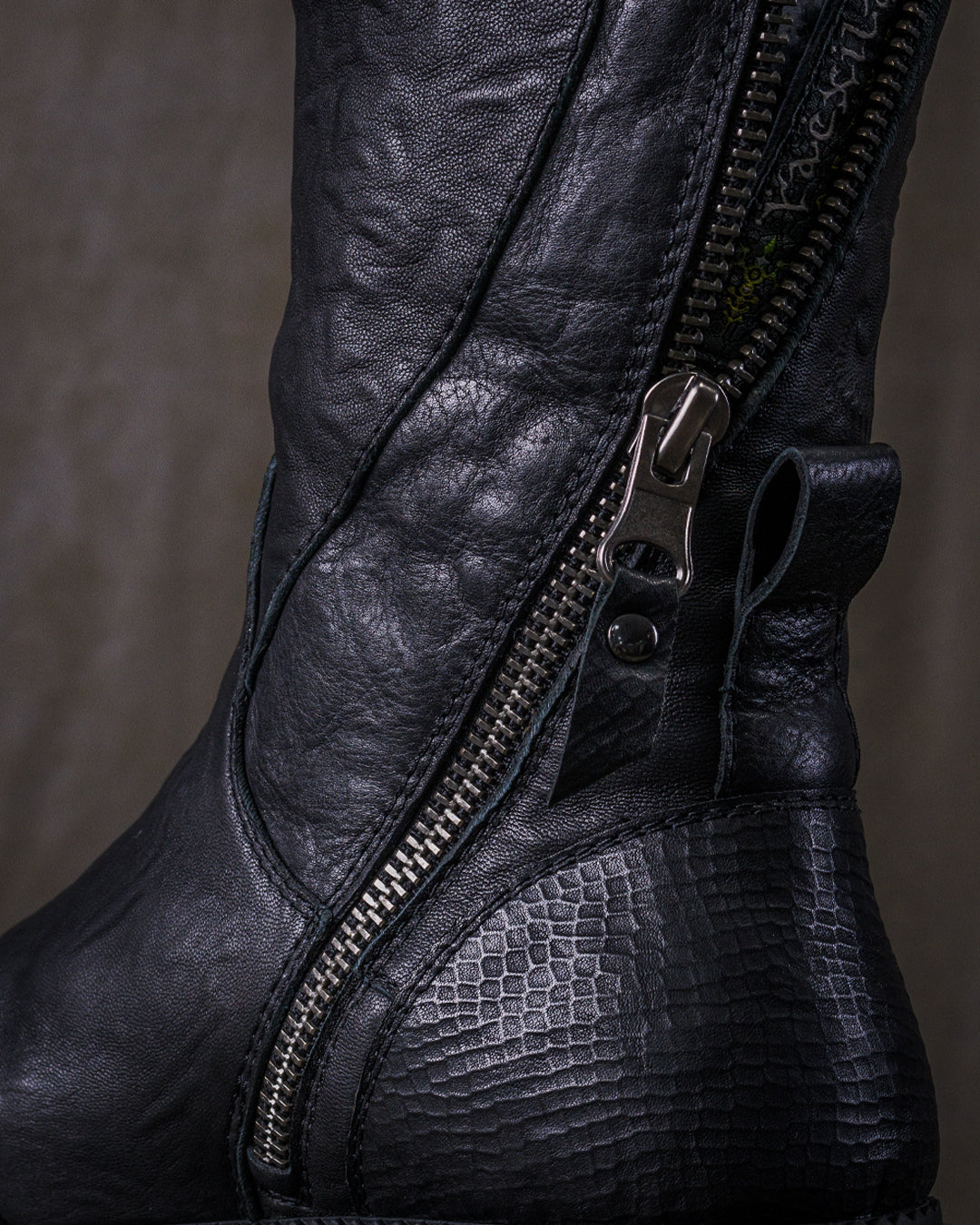 Bootz / Leather - Black FOSSIL