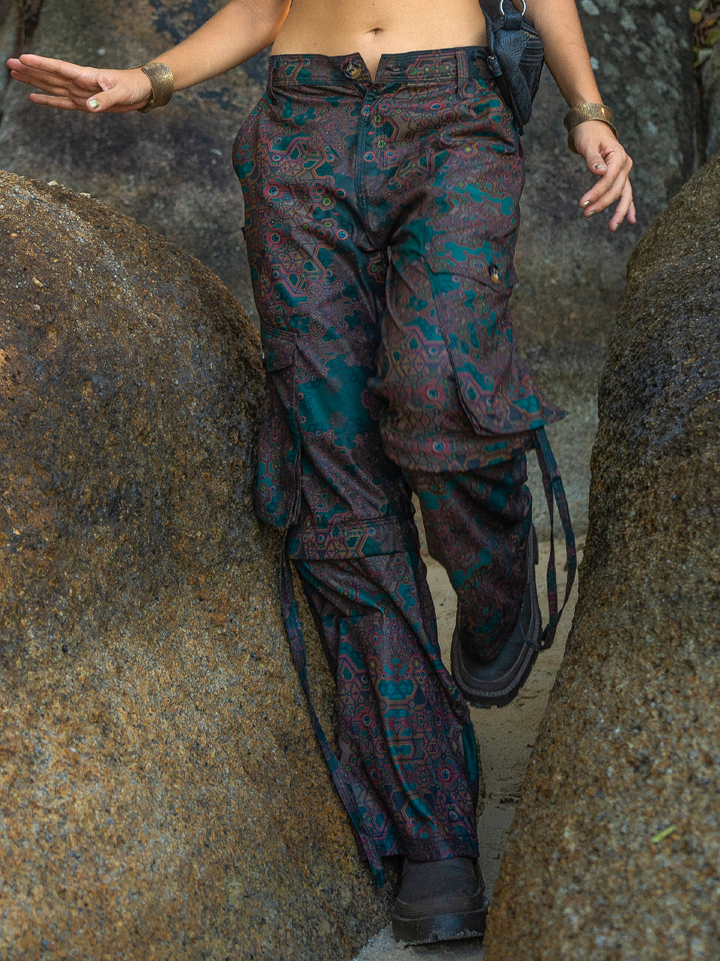 Pants Woman / Baggy Pockets Sky - ATLANTHEON Olive