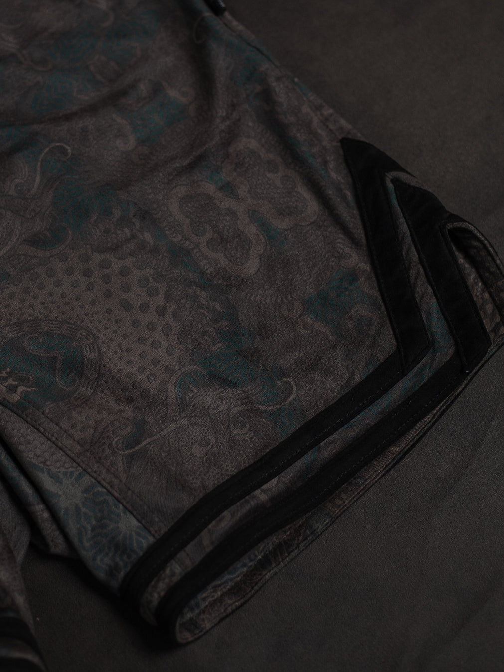 Boxing Short Black Mountain / Stretchy Swede Vintage - DRAGON CHASERS