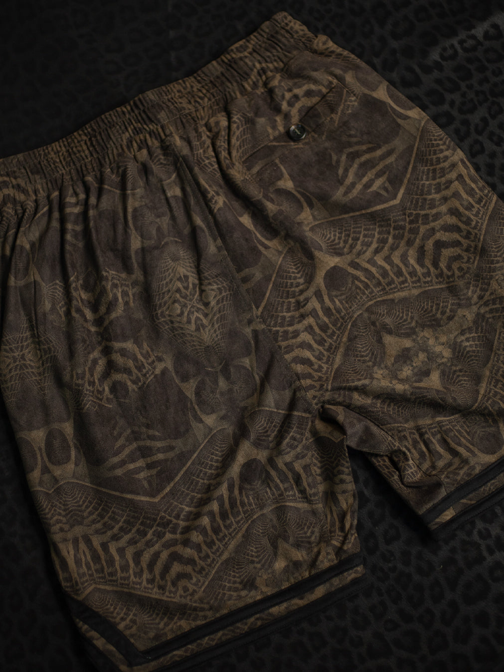 Boxing Short Black Mountain / Stretchy Swede Vintage - SANDOKANER Olive