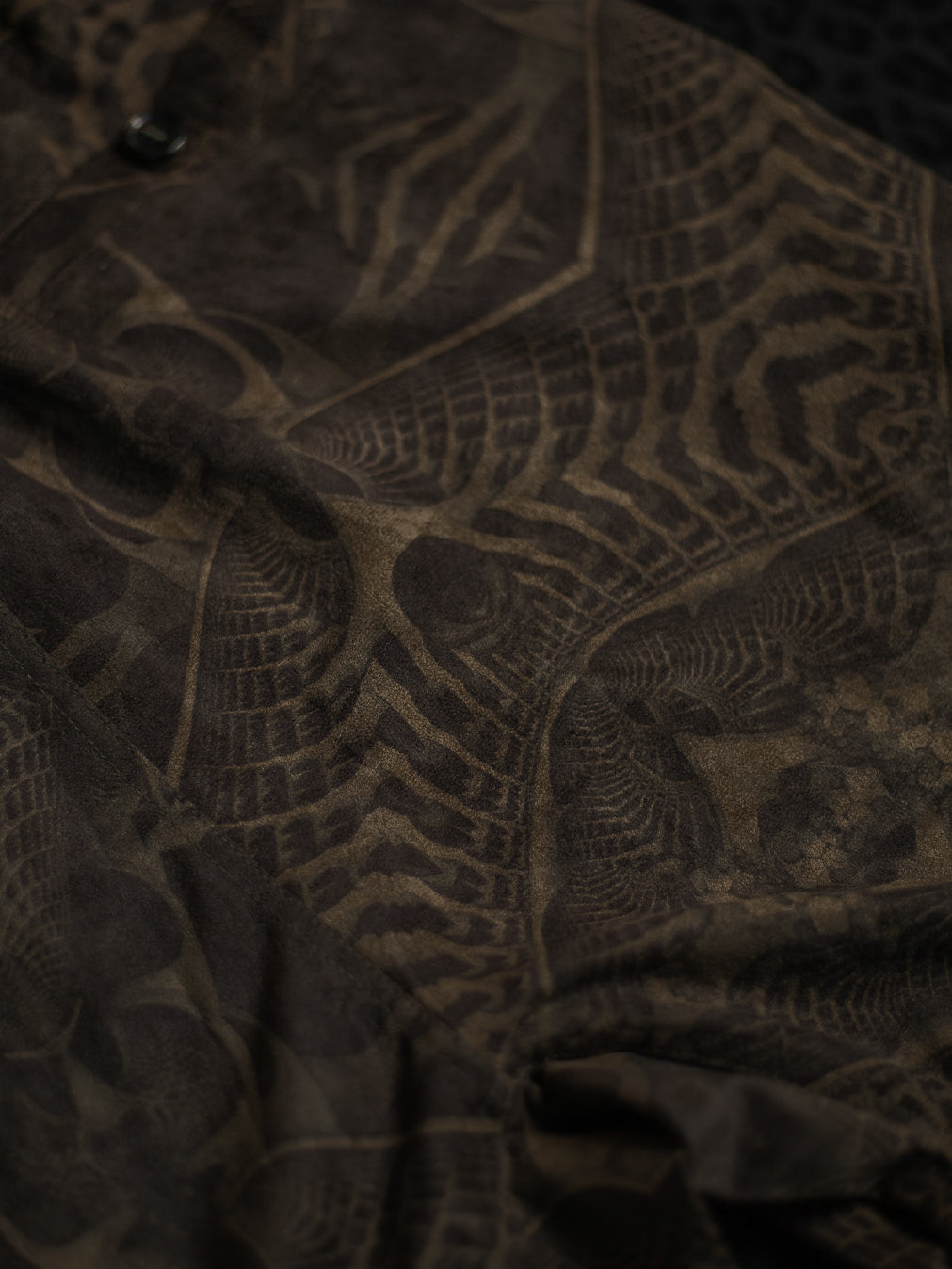 Bossking Shorts Black Mountains / Stretchy Swede Vintage - SANDOKANER