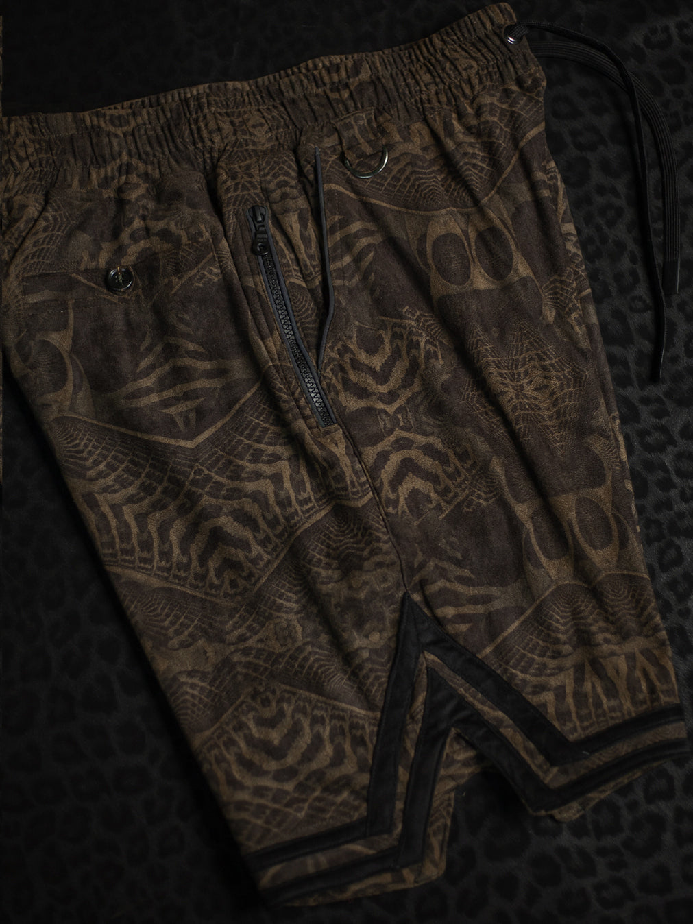 Bossking Shorts Black Mountains / Stretchy Swede Vintage - SANDOKANER