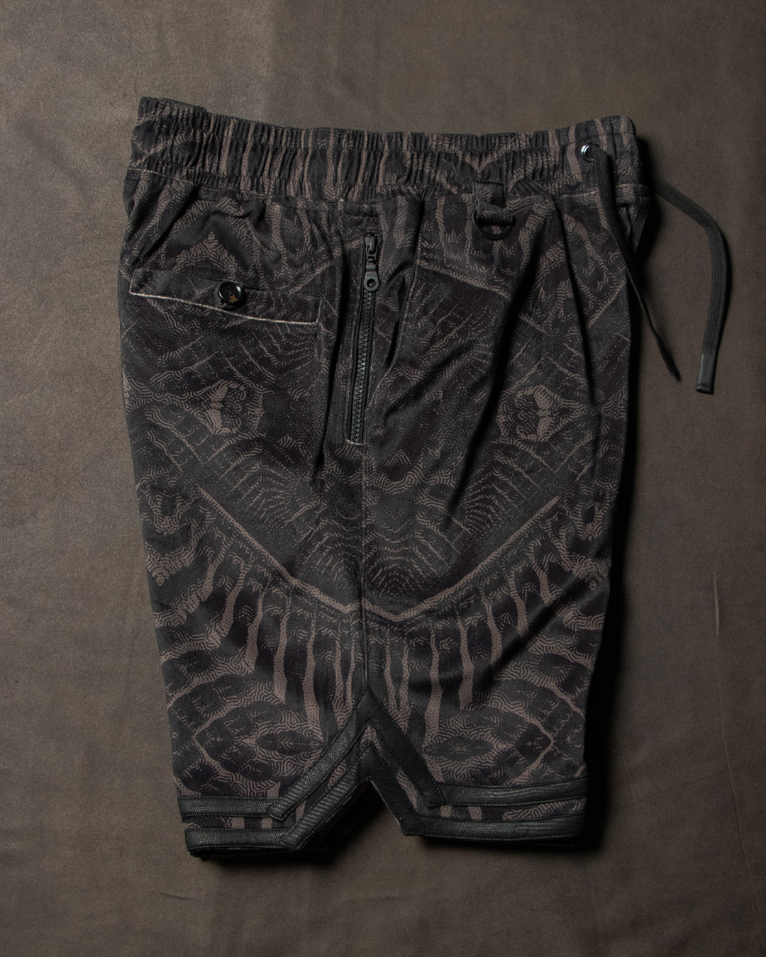 Bossking Shorts Black Mountains / Velvet Fawn - SANDOKAN LAVA