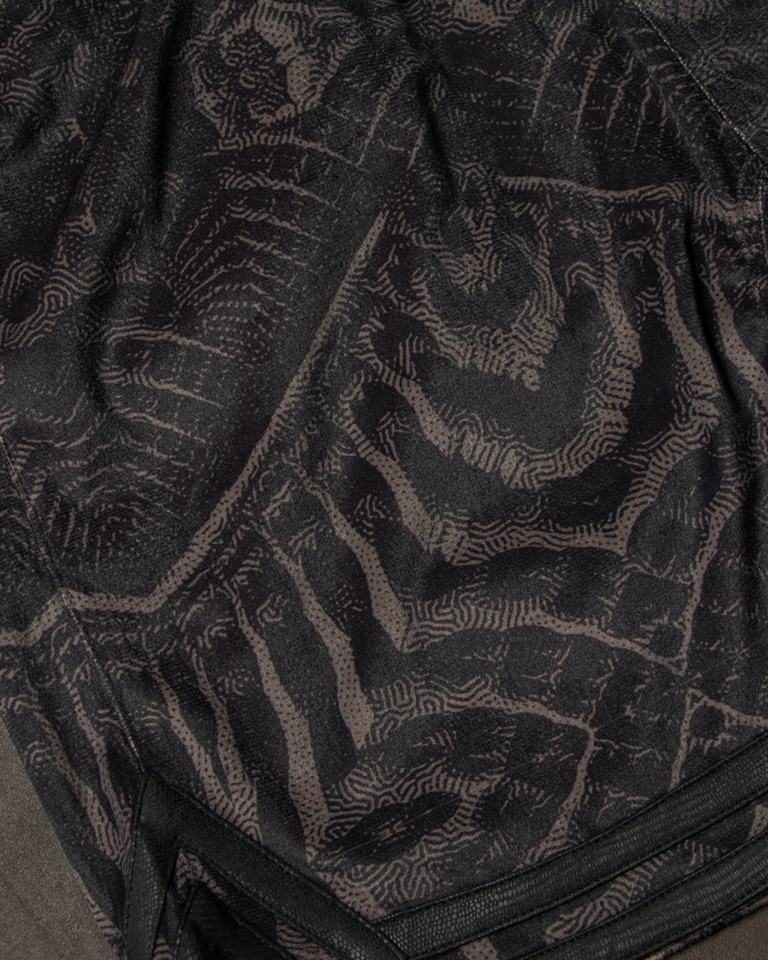 Bossking Shorts Black Mountains / Velvet Fawn - SANDOKAN LAVA