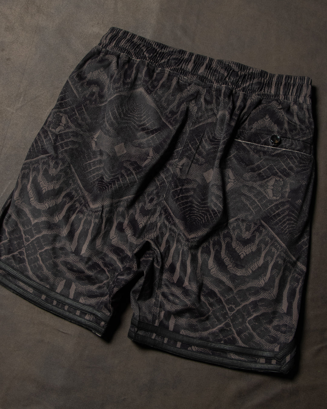 Bossking Shorts Black Mountains / Velvet Fawn - SANDOKAN LAVA