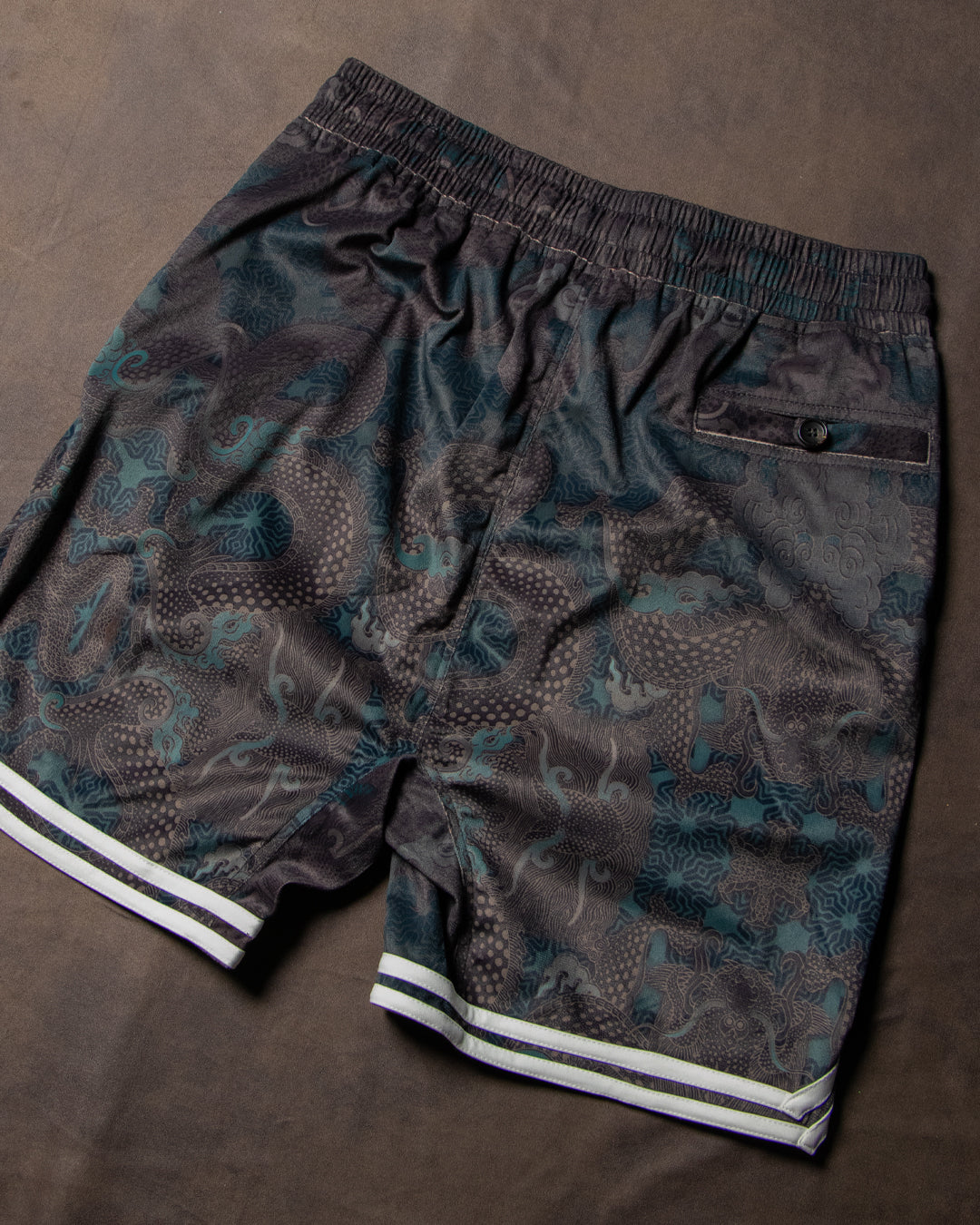 Bossking Shorts White Mountains / Velvet Fawn - DRAGONS