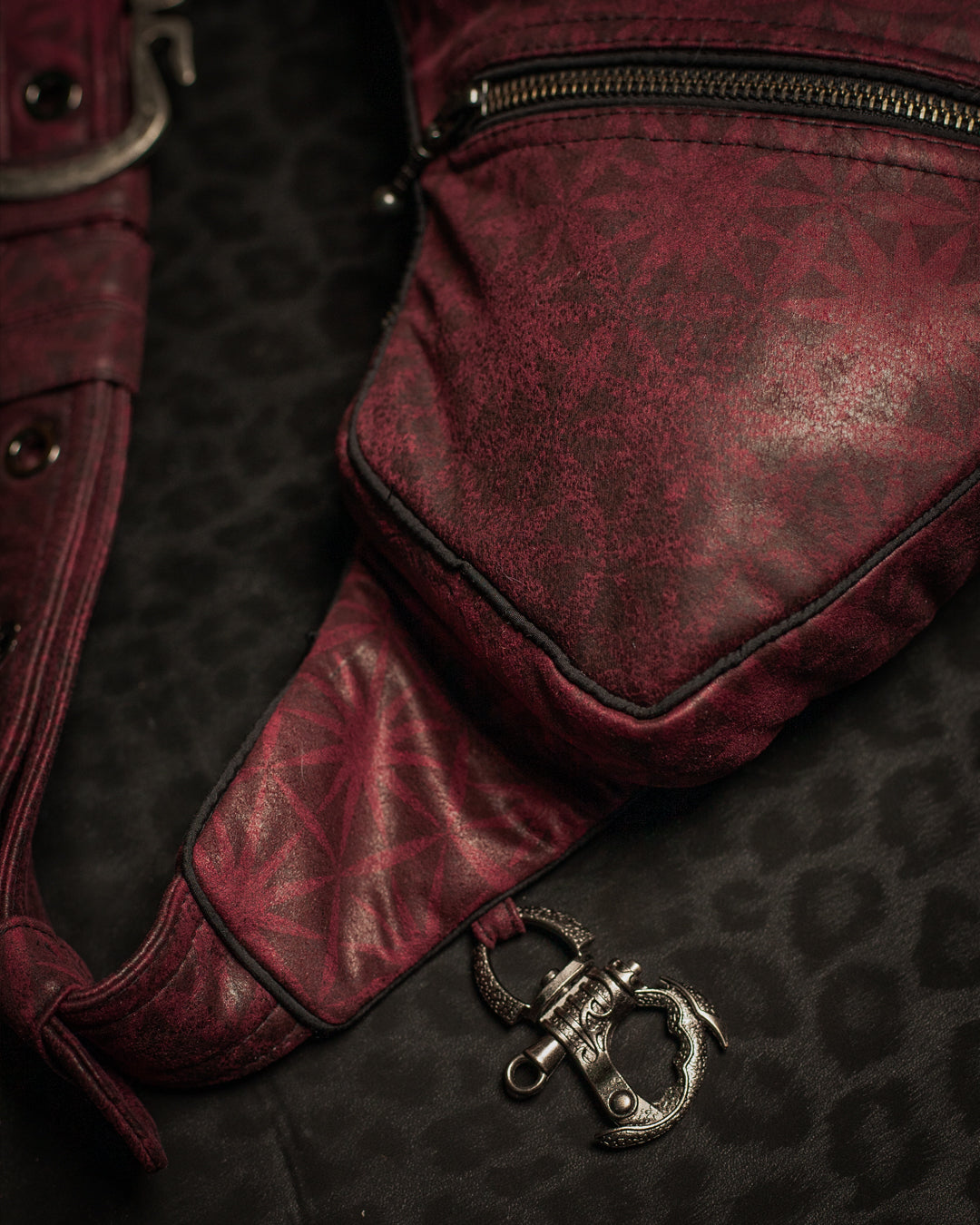 Botta Bag / Fake Leather Hook Buckle - Redwine SUNSHINE