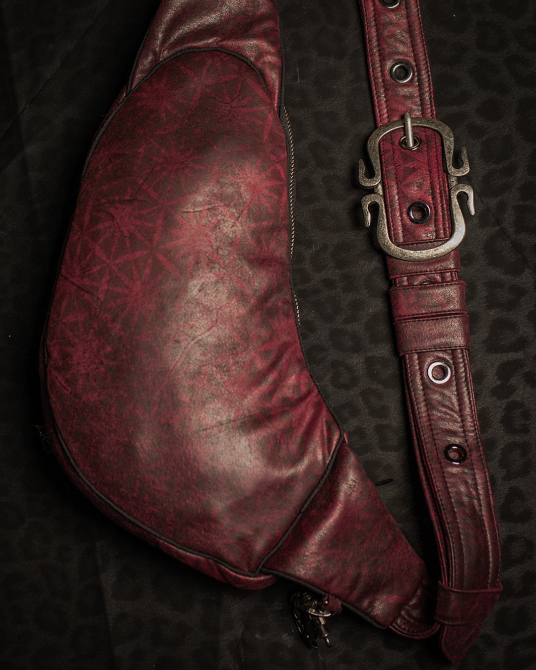 Botta Bag / Fake Leather Hook Buckle - Redwine SUNSHINE