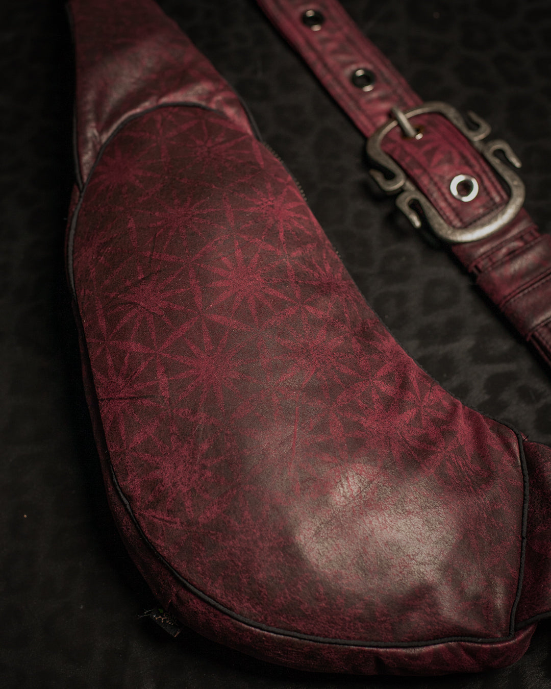 Botta Bag / Fake Leather Hook Buckle - Redwine SUNSHINE
