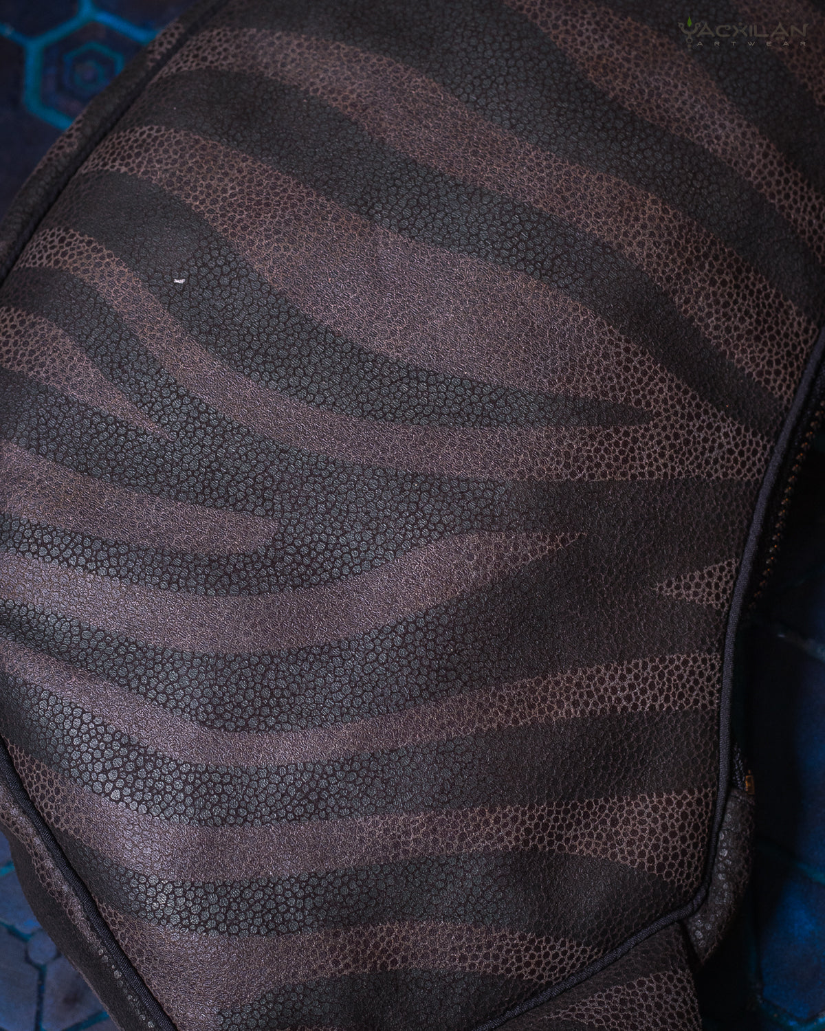 Botta Bag / Fake Leather -Grey TIGRE Hook Yacxilan Artwear