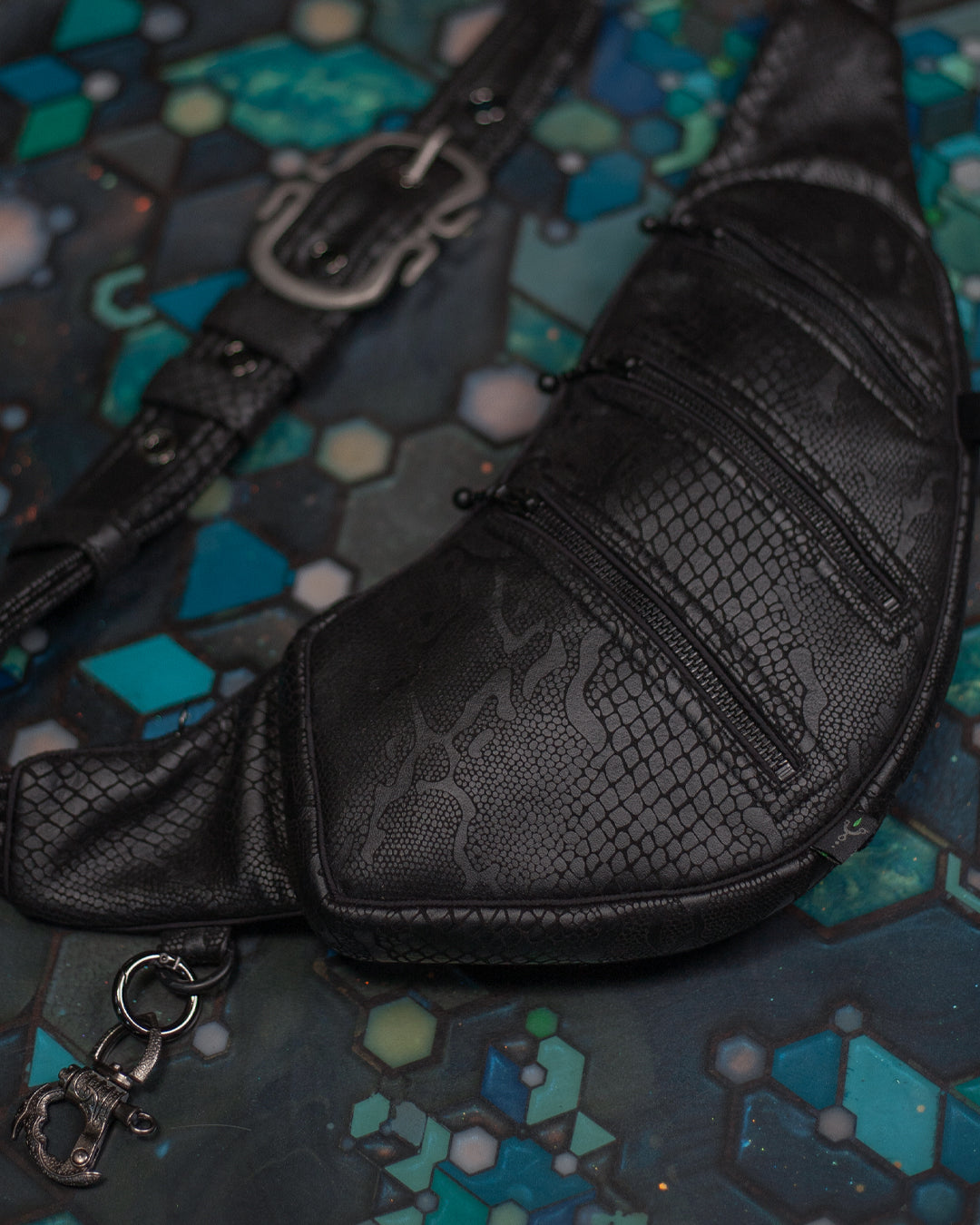 Botta Bag / Fake Leather Hook Buckle - BLAK BOA