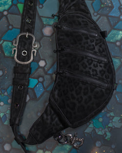 Botta Bag / Fake Leather Hook Buckle - BLAK LEOPARD