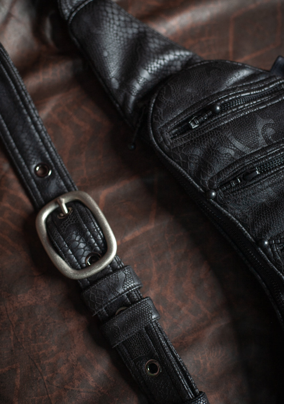 Botta Bag / Fake Leather Buckle - BLAK BOA