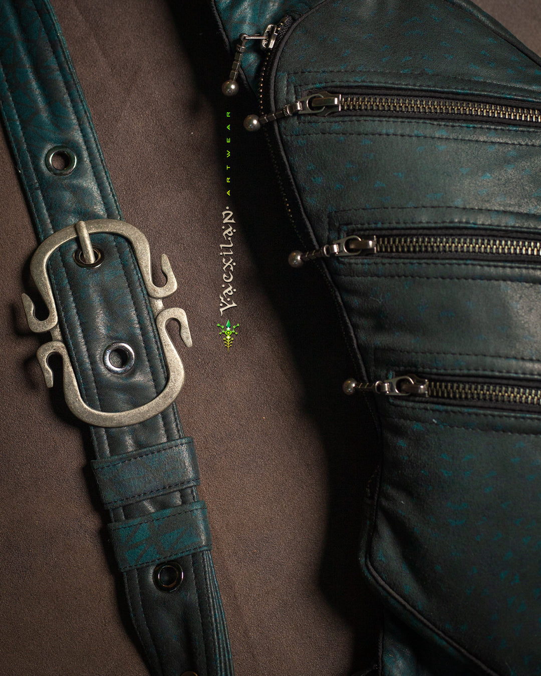Botta Bag / Fake Leather Hook Buckle - Bottlegreen DESINTEGRATION
