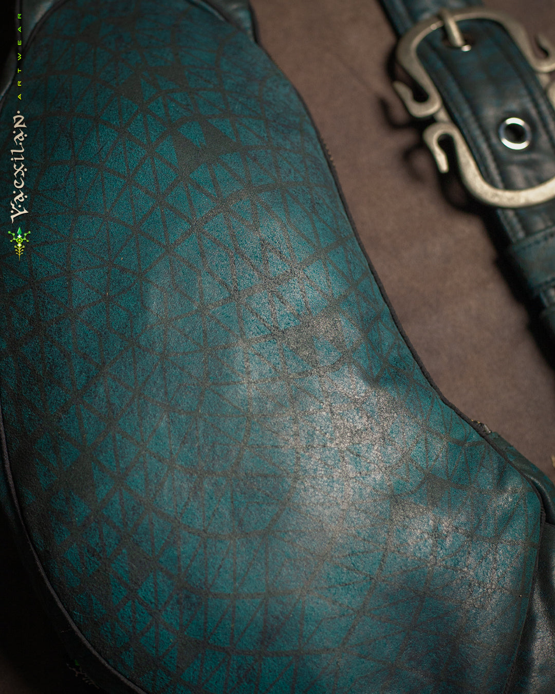Botta Bag / Fake Leather Hook Buckle - Bottlegreen DESINTEGRATION