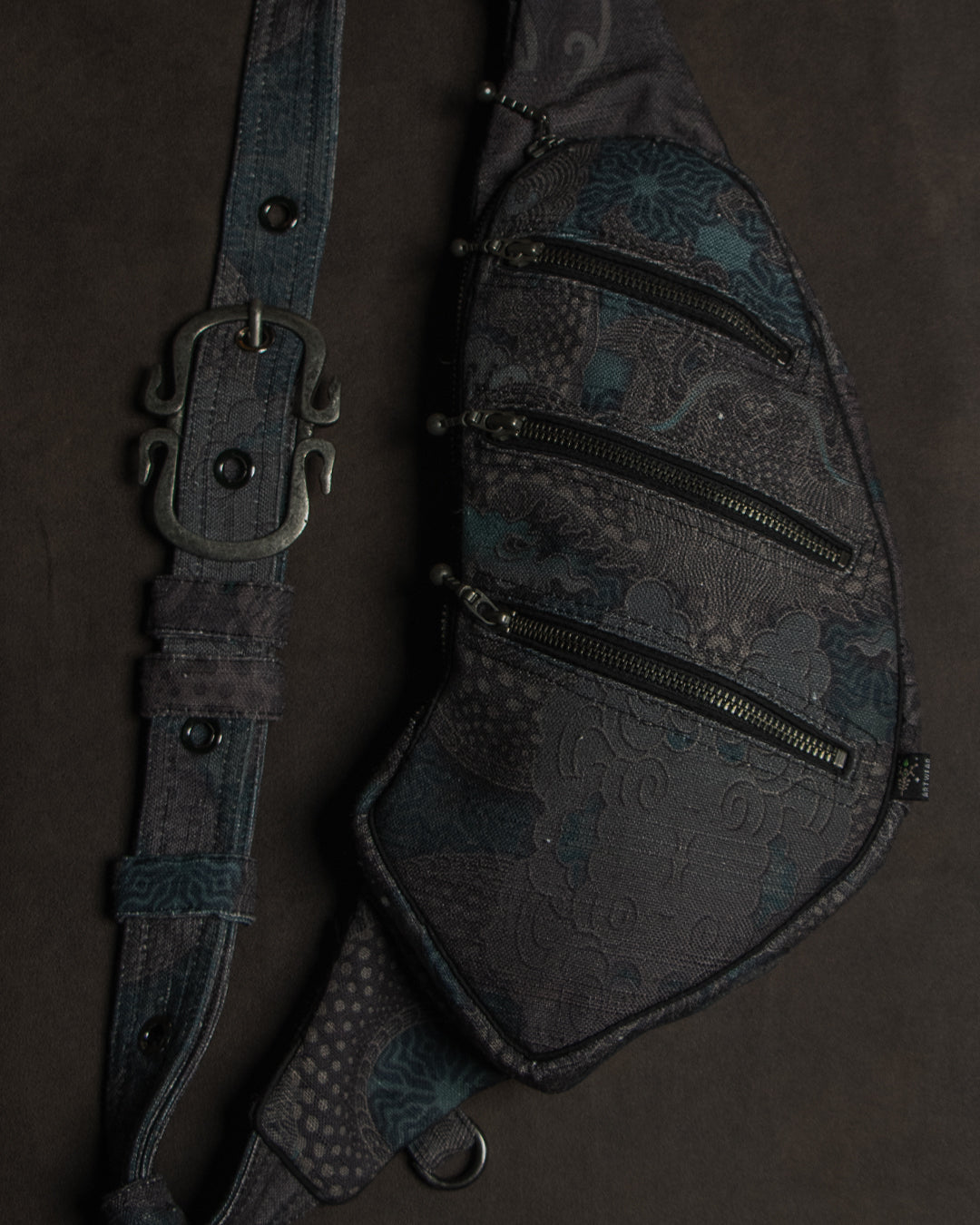 Botta Bag /  Linen Wateresistant Pirate Buckle - DRAGONS