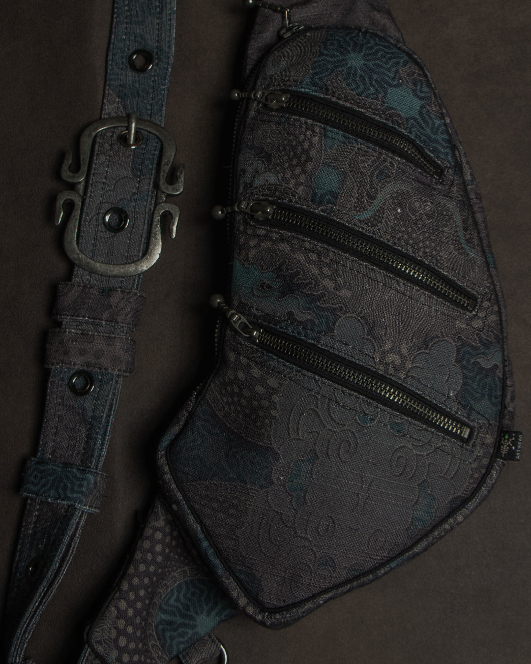 Botta Bag /  Linen Wateresistant Pirate Buckle - DRAGONS