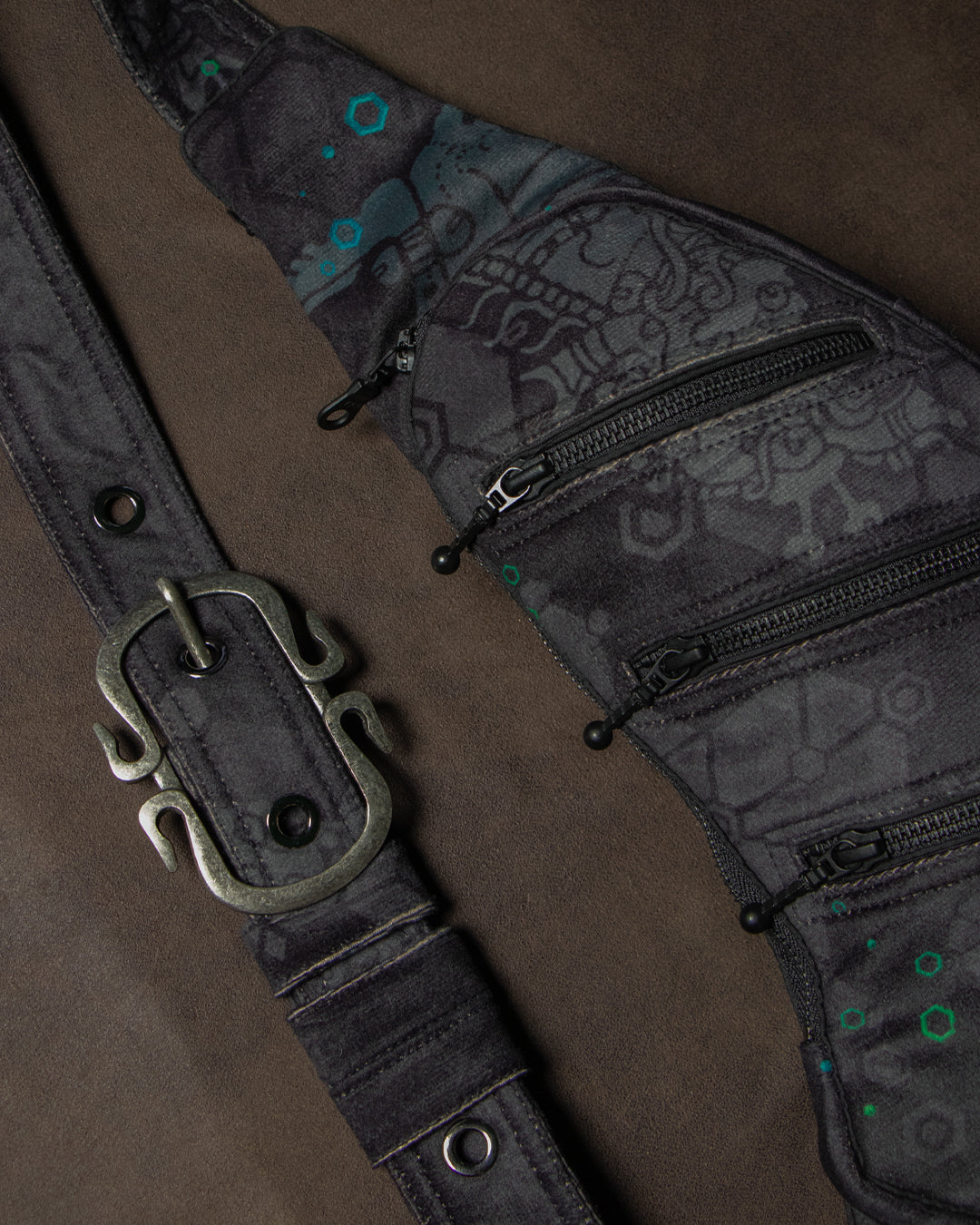Botta Bag / Velvet Fawn Pirate Buckle Hook - DARK CHAMPAGNE