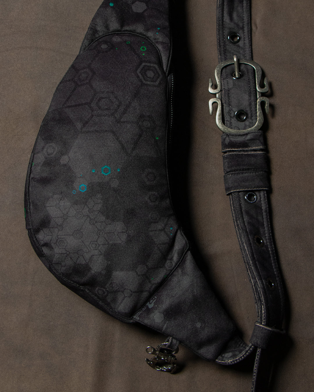 Botta Bag / Velvet Fawn Pirate Buckle Hook - DARK CHAMPAGNE