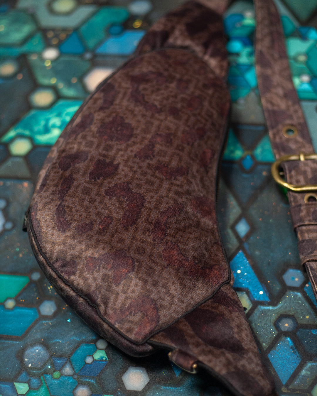 Botta Bag / Velvet Fawn Buckle - LEOPARDUS LAGARTIKA