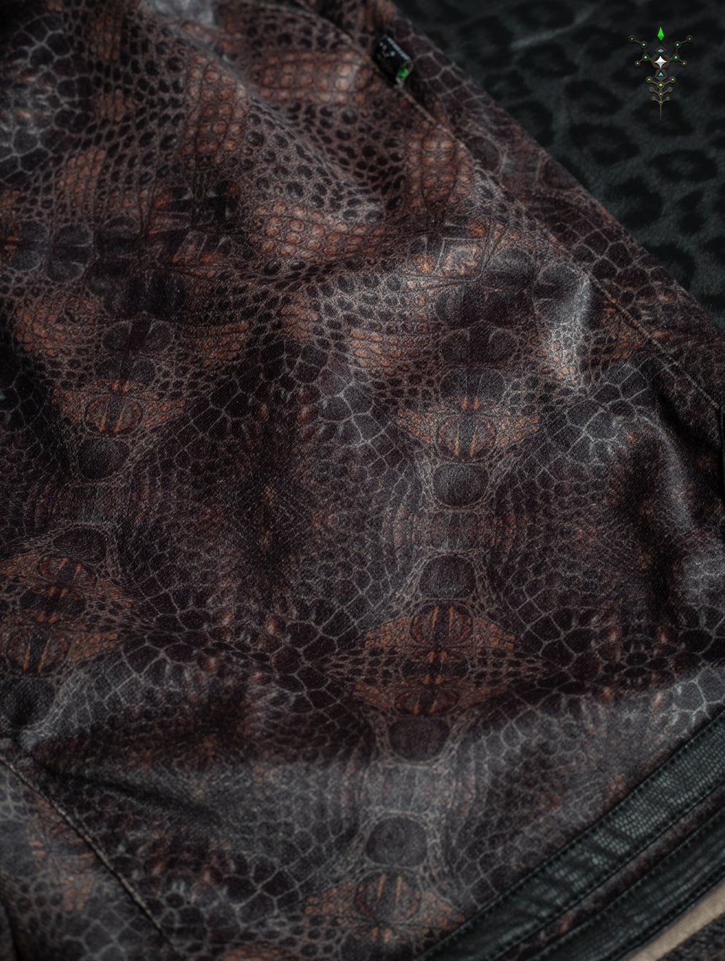 Boxing Shorts Black Mountains / Velvet Fawn - GATOR