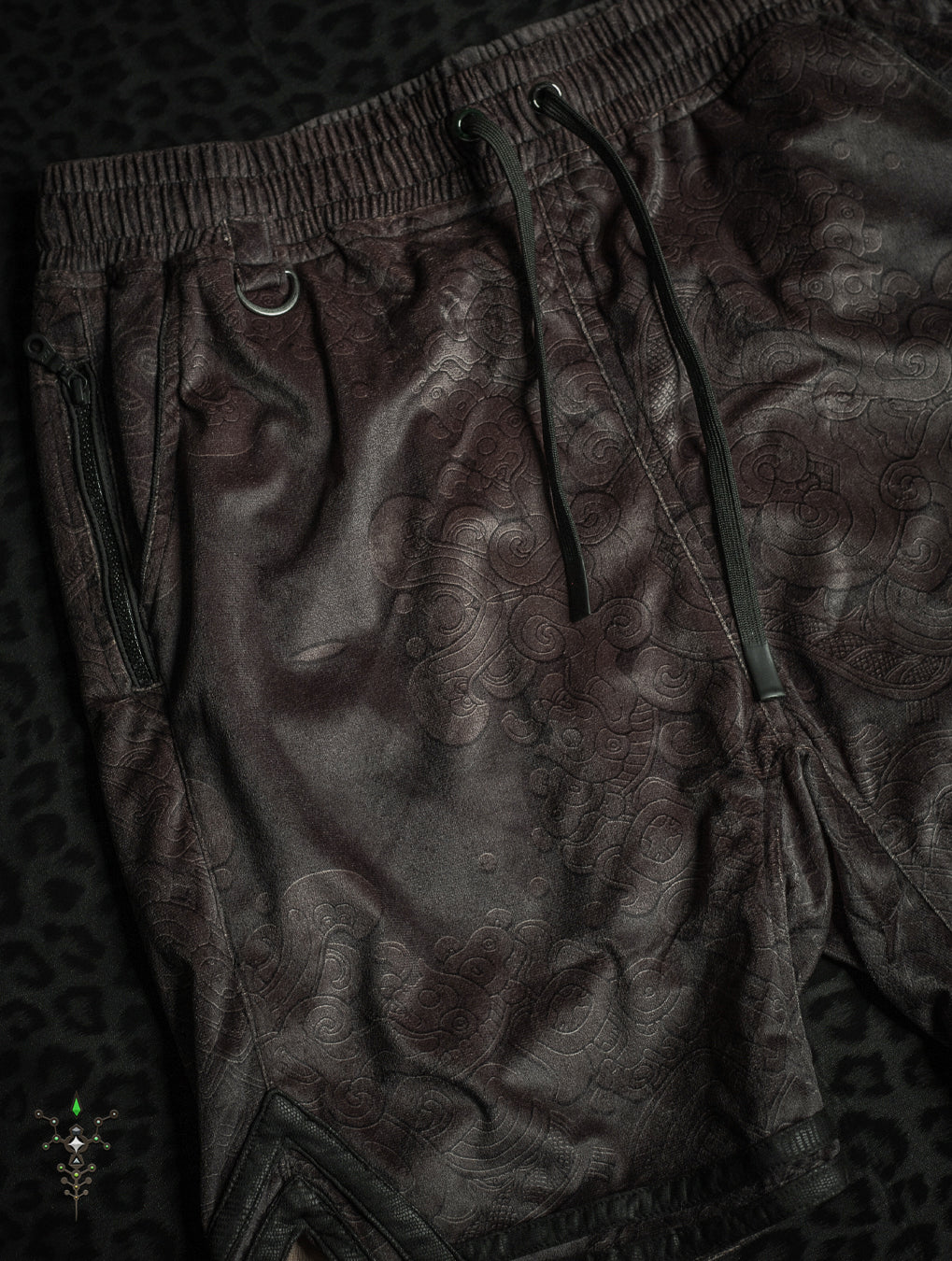 Bossking Shorts Black Mountains / Velvet Fawn - MAYAN CODEX