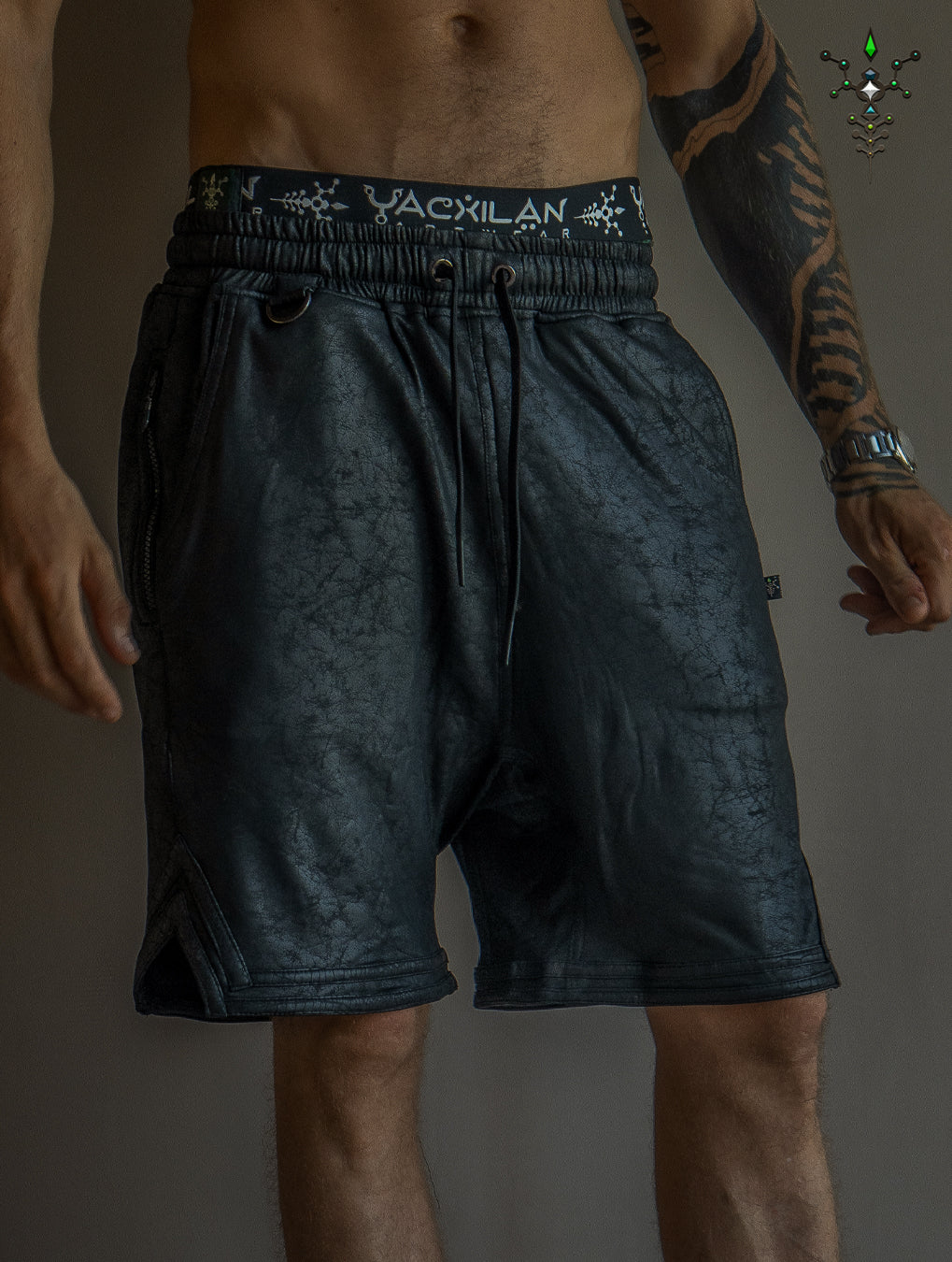 Boxing Short Black Mountain / Fake Leather - CRACKED PIRATE