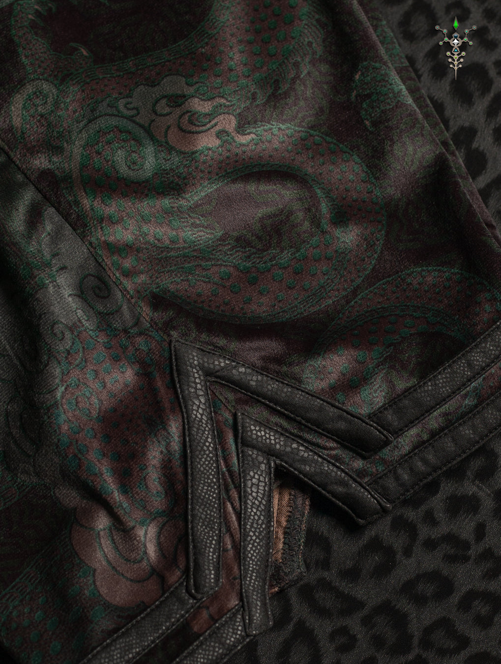 Boxing Short Black Mountains / Velvet Fawn - MOSS DRAGONS