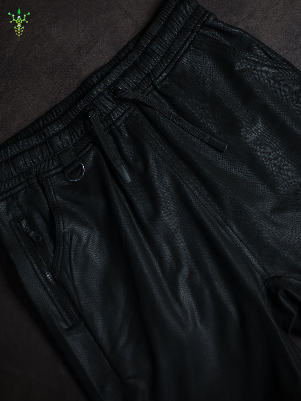 Bossking Shorts Black Mountain / Fake Leather Licra - PHYTON