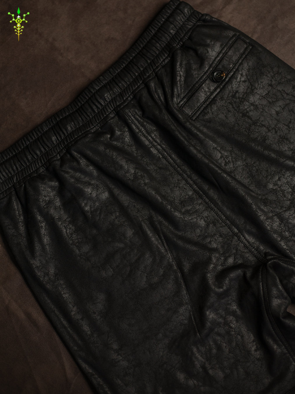 Boxing Short Black Mountain / Fake Leather - CRACKED PIRATE