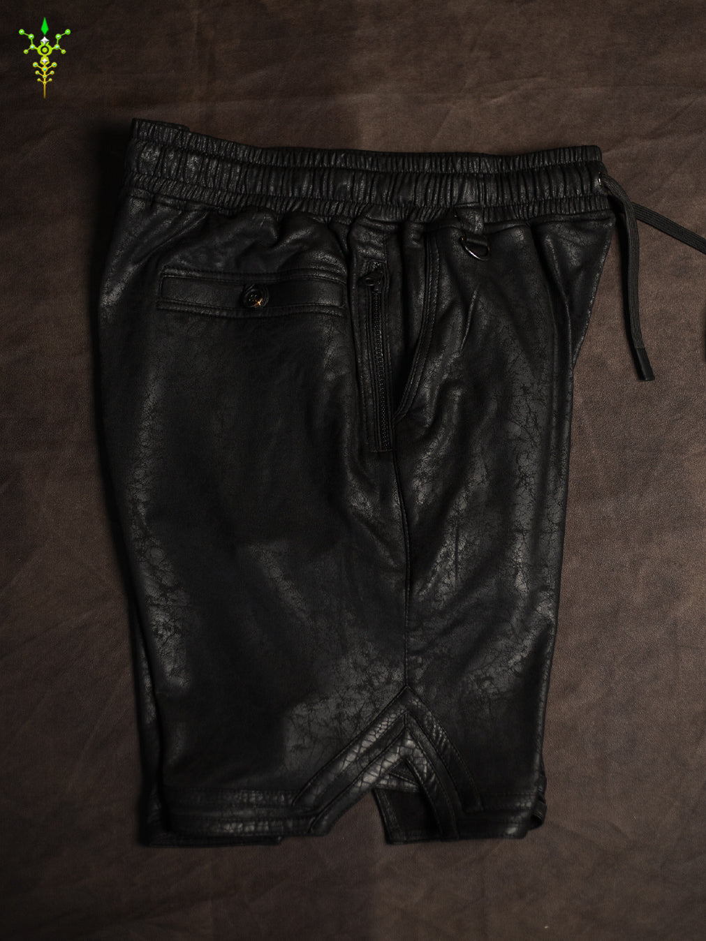 Boxing Short Black Mountain / Fake Leather - CRACKED PIRATE