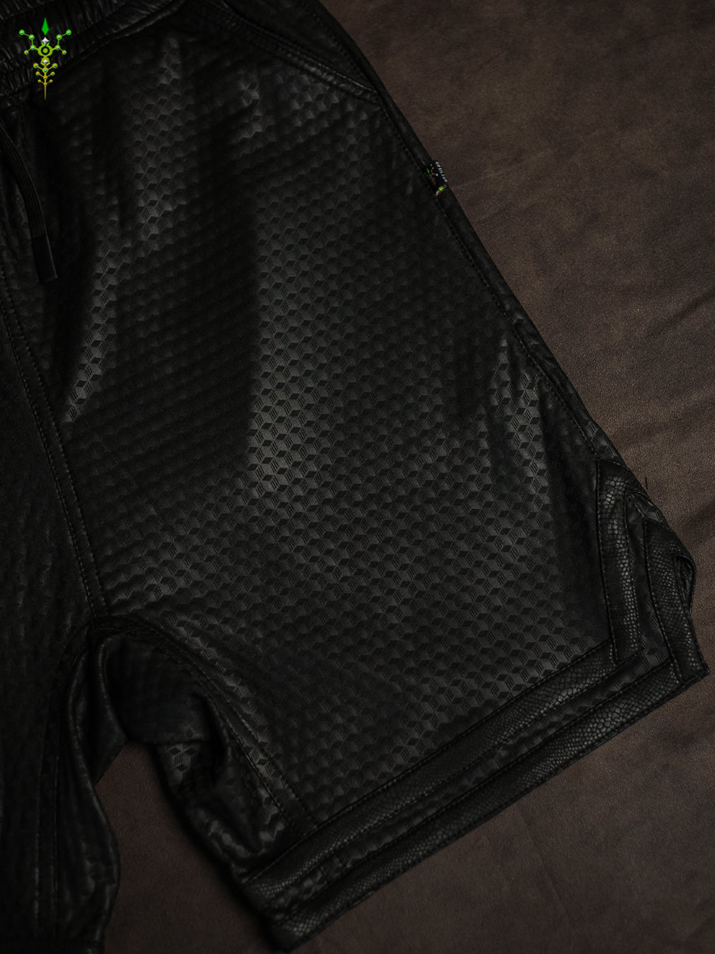 Bossking Shorts Black Mountain / Fake Leather Licra - CUBIX