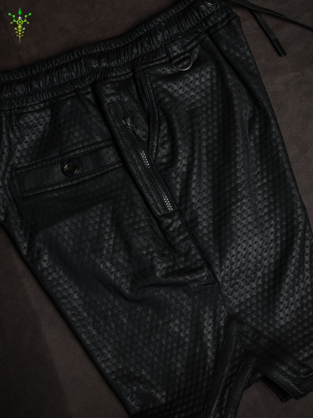 Bossking Shorts Black Mountain / Fake Leather Licra - CUBIX