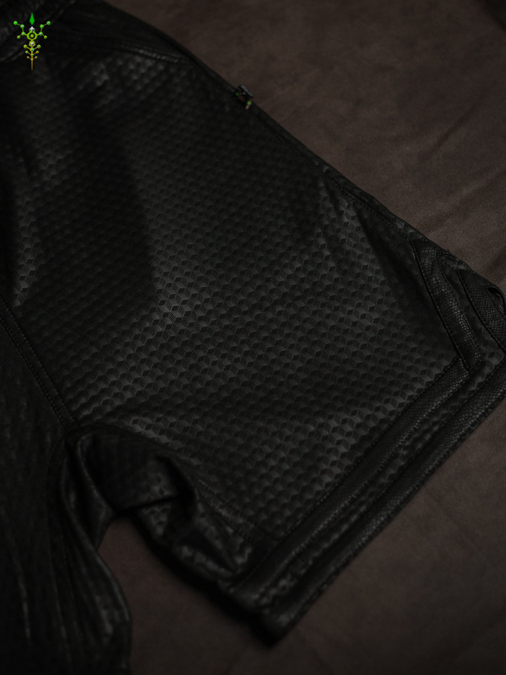 Bossking Shorts Black Mountain / Fake Leather Licra - CUBIX