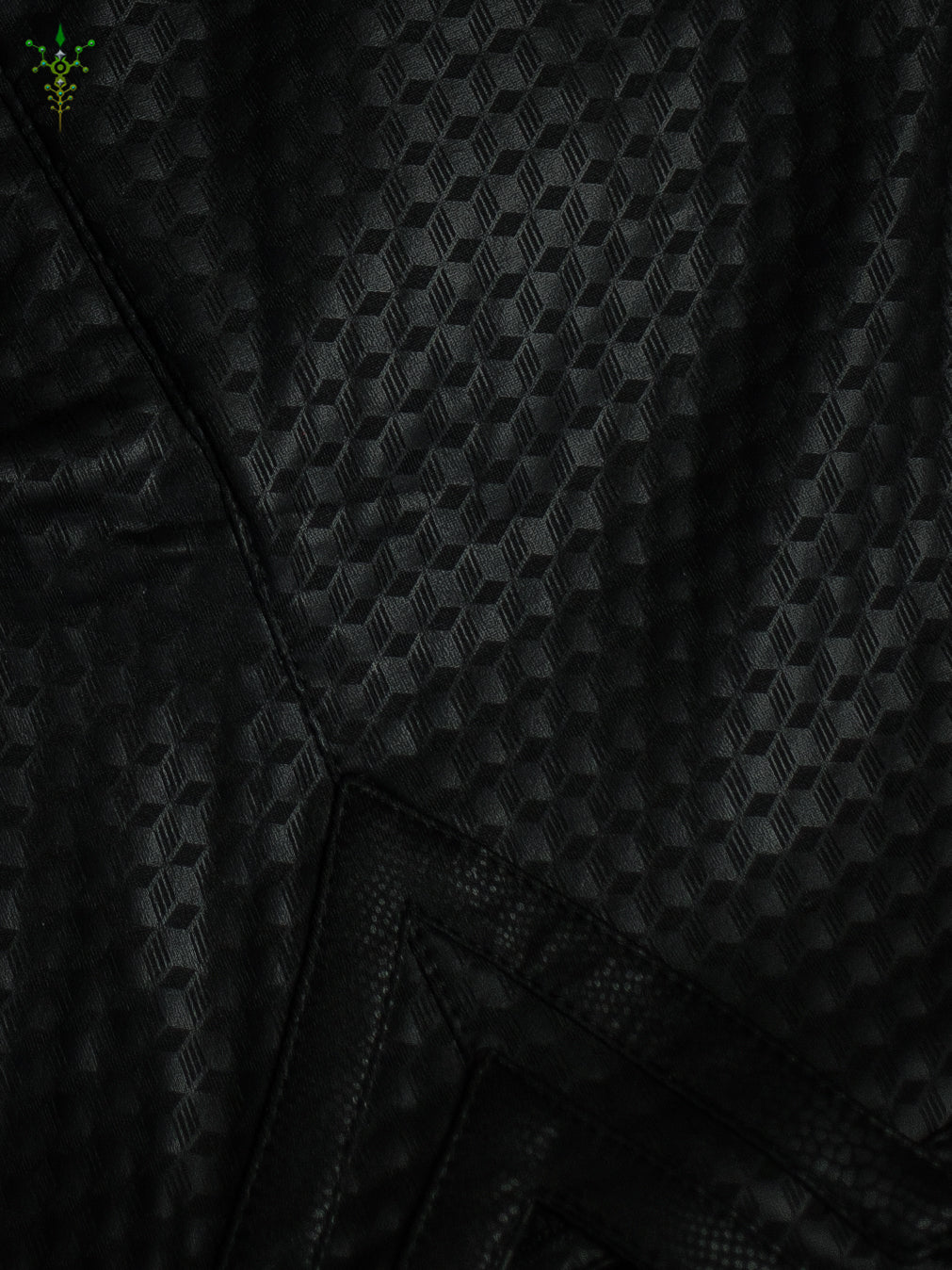 Bossking Shorts Black Mountain / Fake Leather Licra - CUBIX