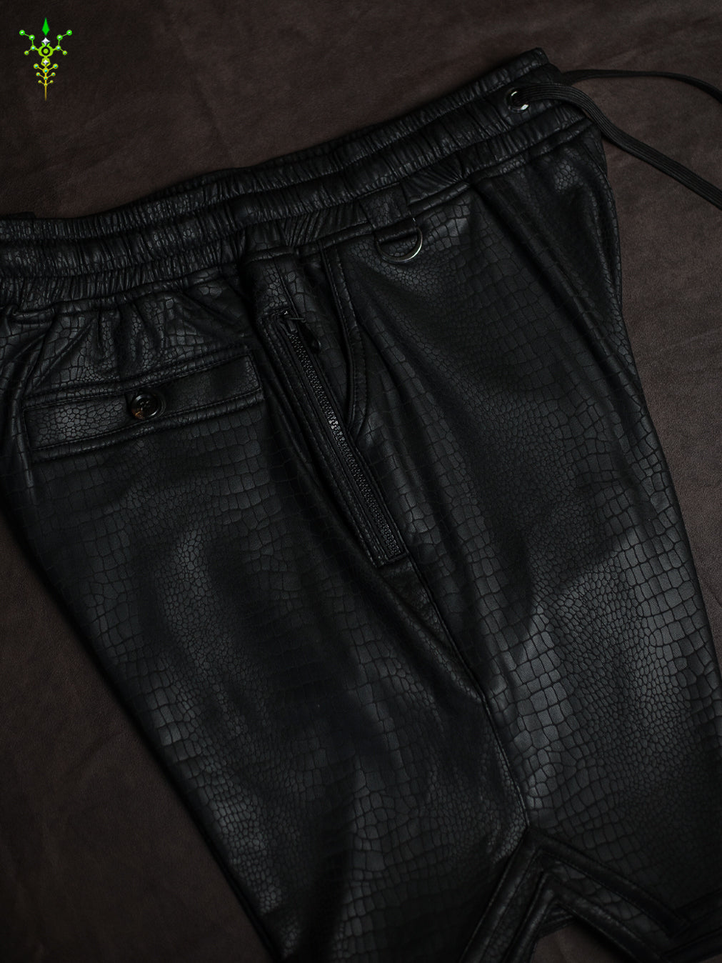 Bossking Shorts Black Mountains / Fake Leather Licra - MAMBA