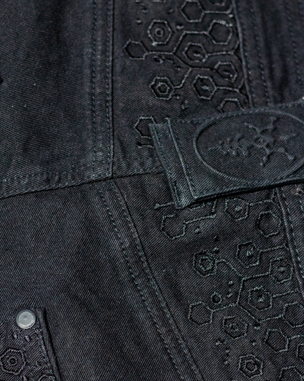 Corsaire Men / Denim Stretchy Digital Embroidey Stonewashed - Black KAMBOZII