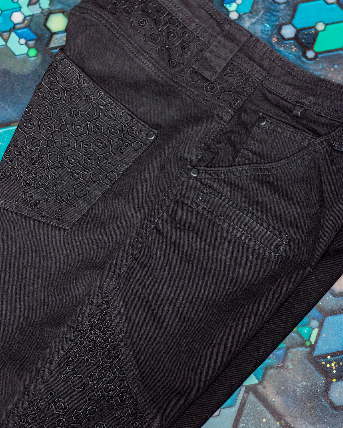 Corsaire Men / Denim Stretchy Digital Embroidey Stonewashed - Black KAMBOZII