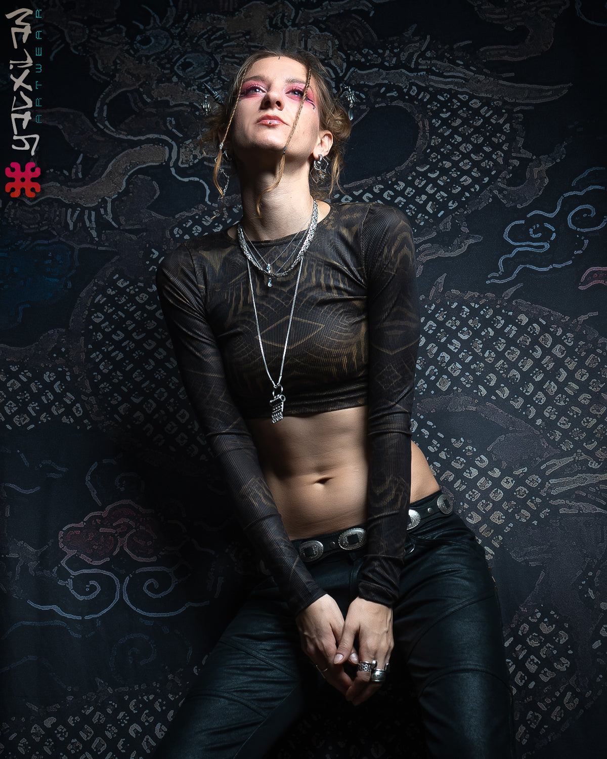 Crop-Top Longsleeve / Flatrib - DIRTY SANDOKAN