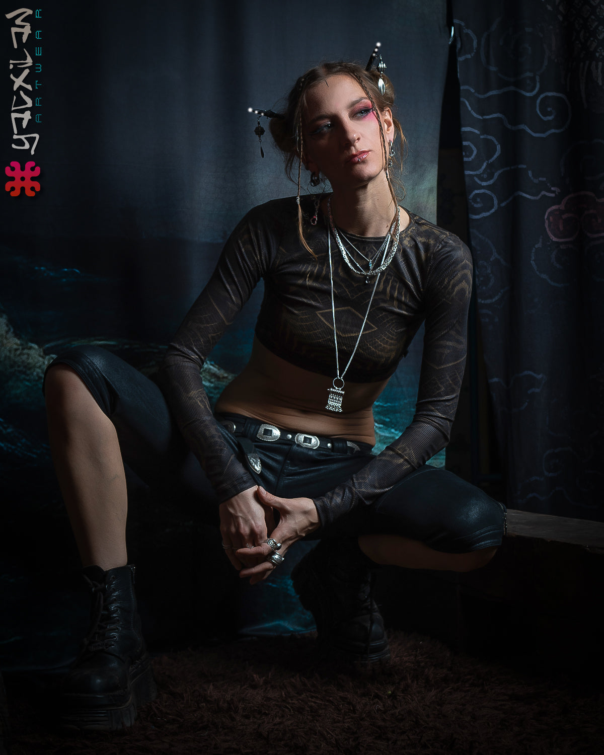 Crop-Top Longsleeve / Flatrib - DIRTY SANDOKAN