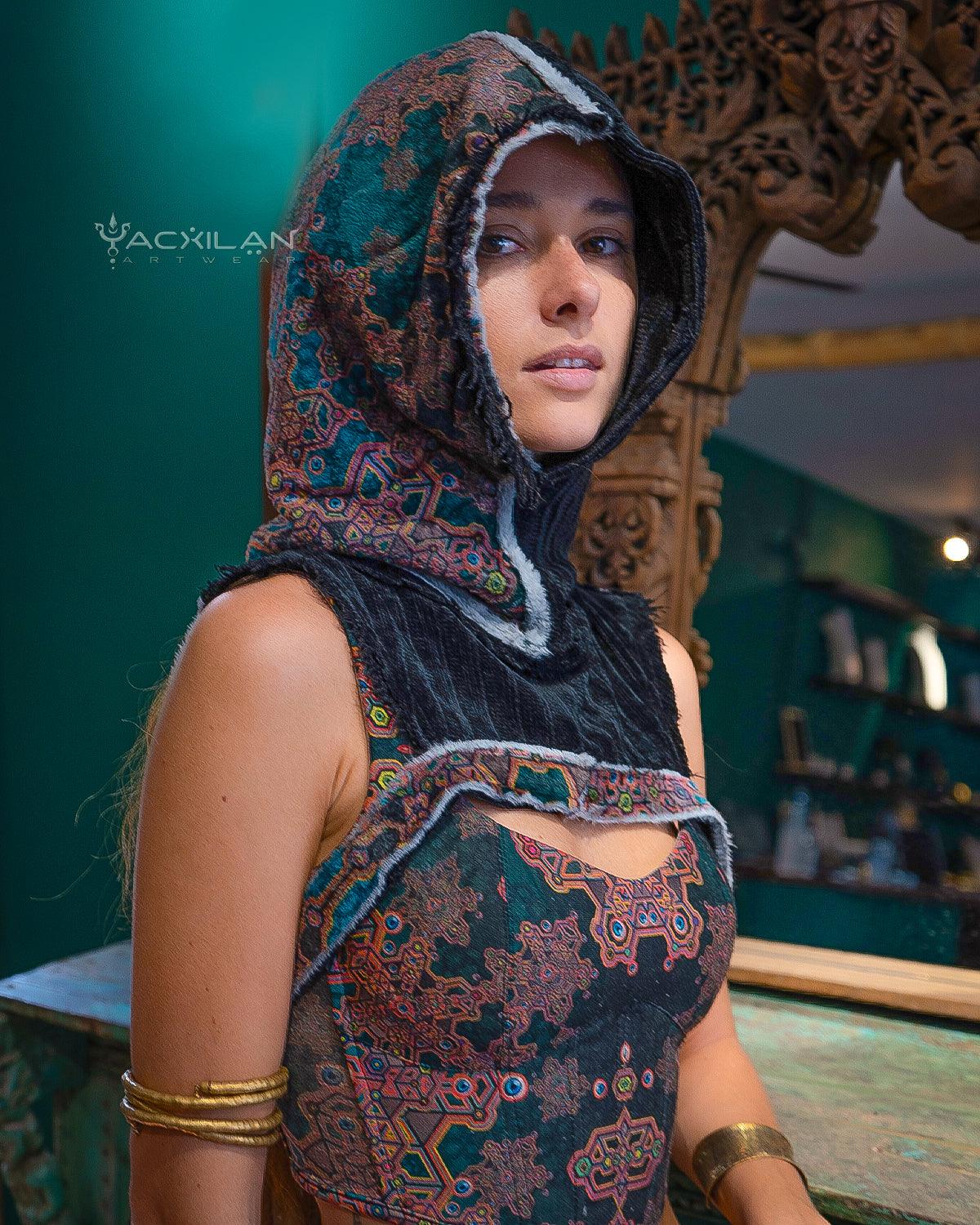Crop Hood / Ultra Polar Black Koala - ATLANTHEON - Yacxilan Artwear