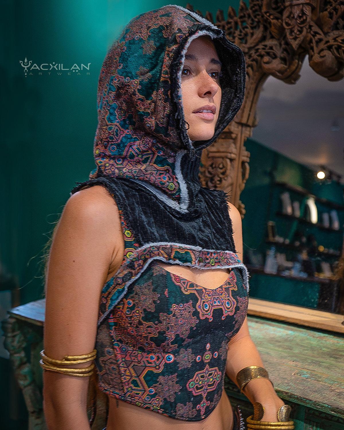 Crop Hood / Ultra Polar Black Koala - ATLANTHEON - Yacxilan Artwear