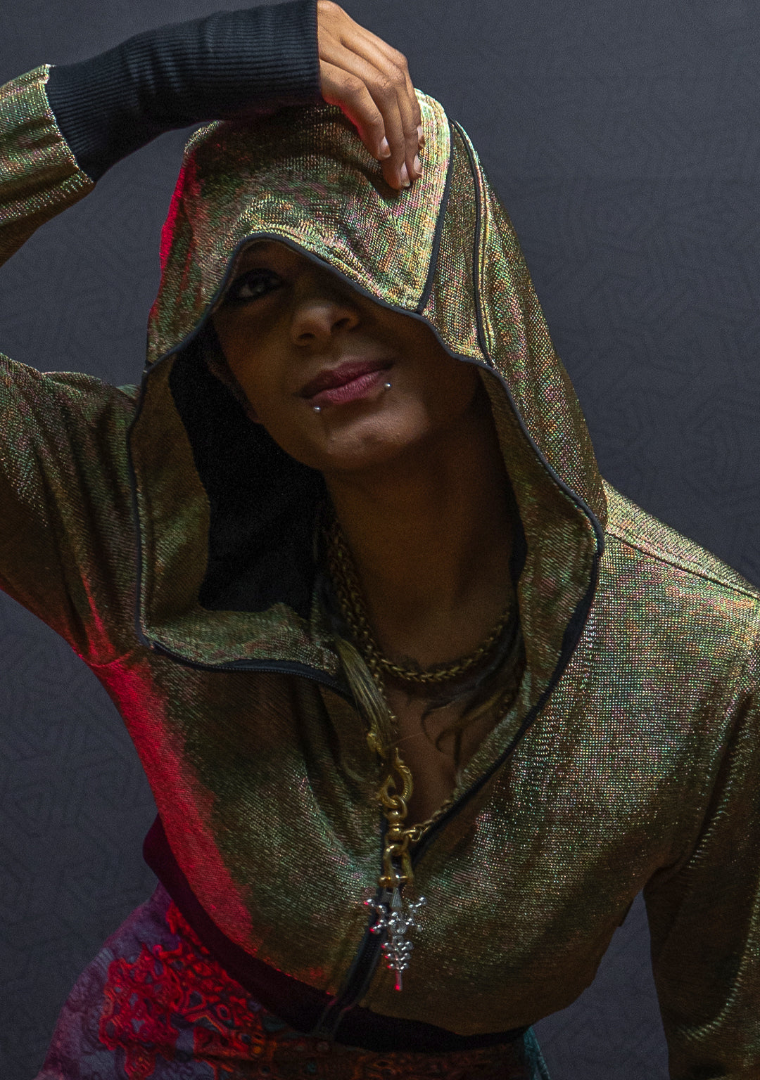 Crop Hoodie Woman / Metalic Knit - GOLD DELIKSATEZEN