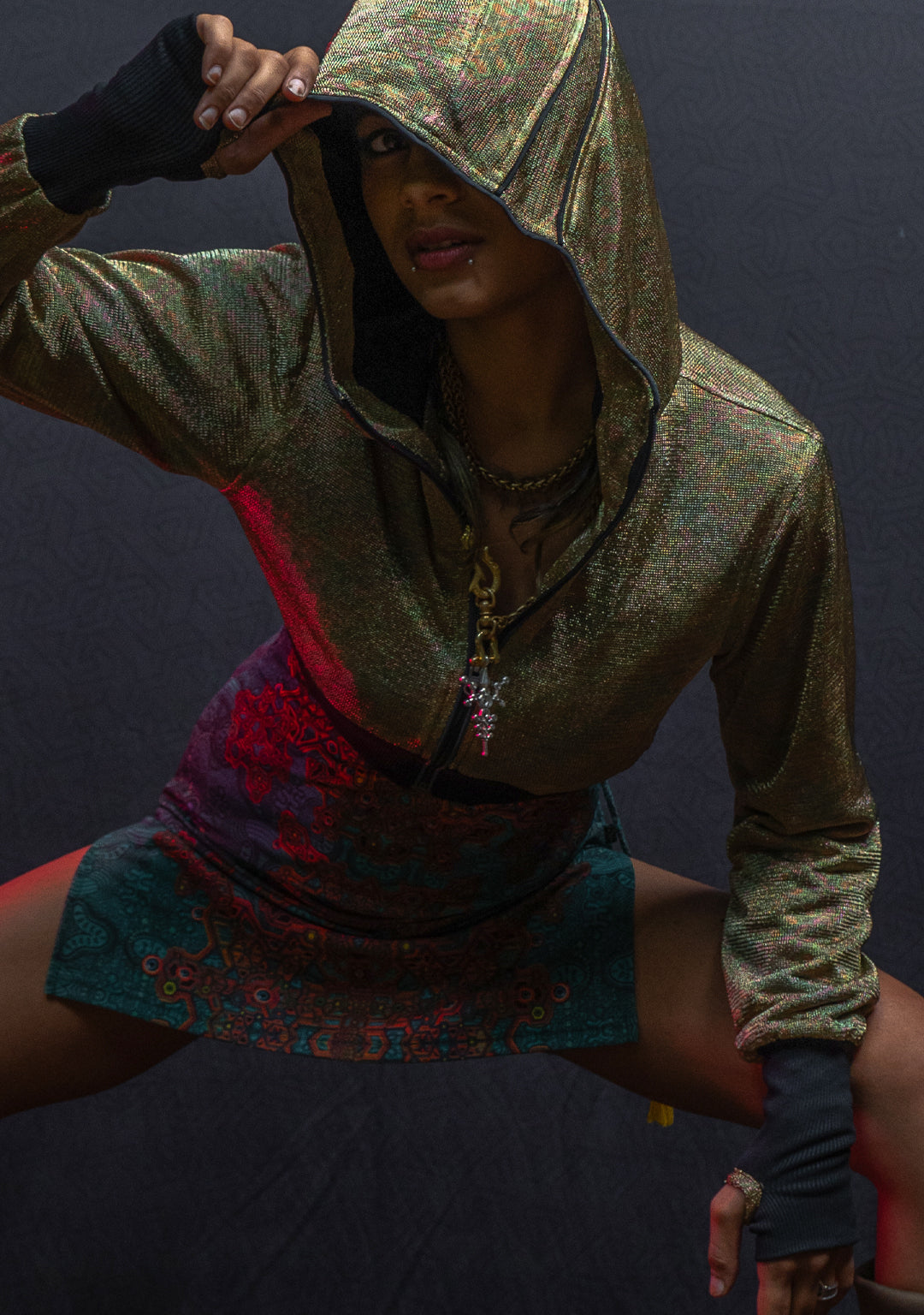 Crop Hoodie Woman / Metalic Knit - GOLD DELIKSATEZEN